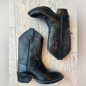 Kids Old West Black and Red Western Boot size 11.
